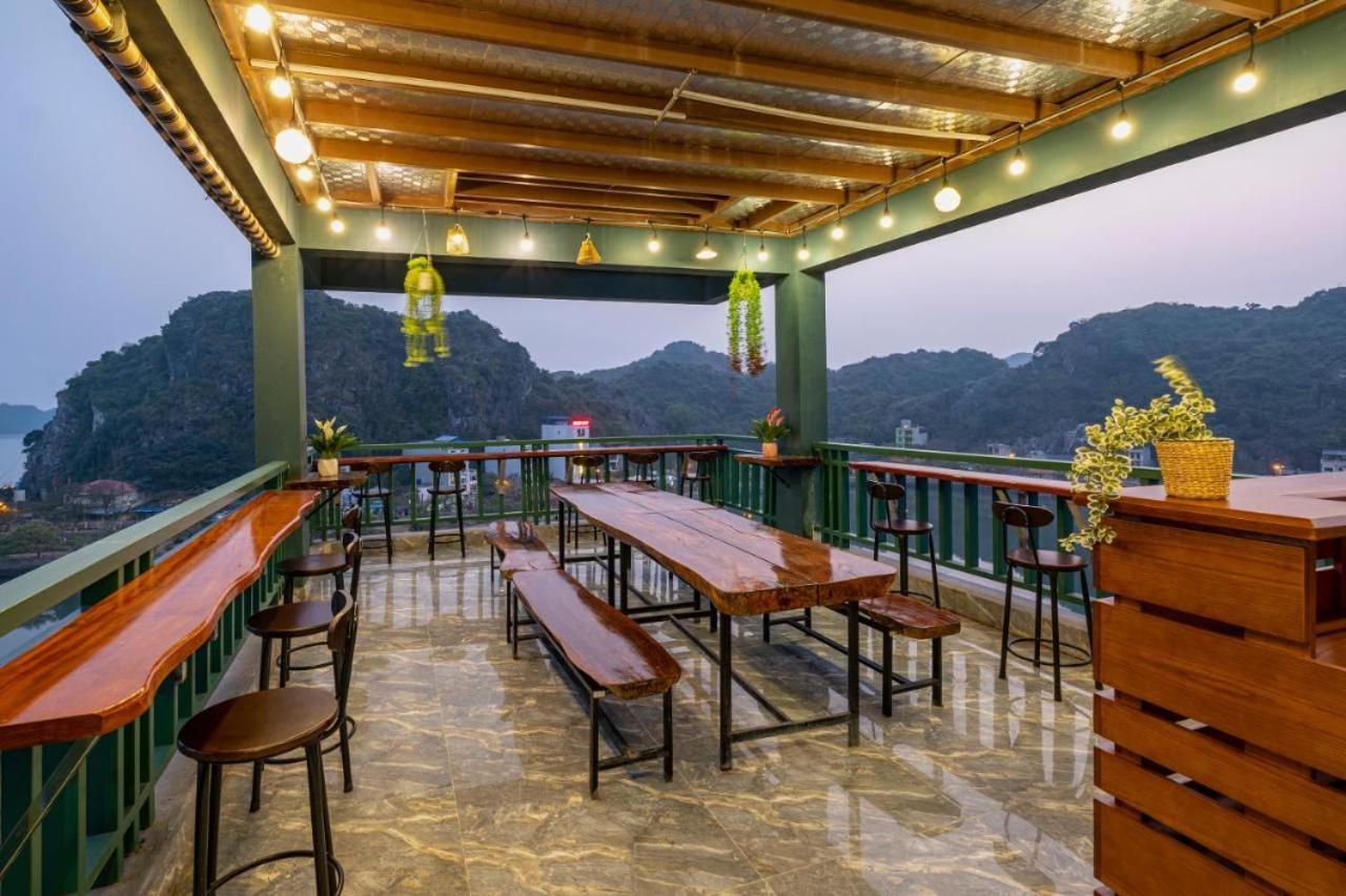 Aroma Cat Ba Sea View Hotel Chan Chau Екстер'єр фото