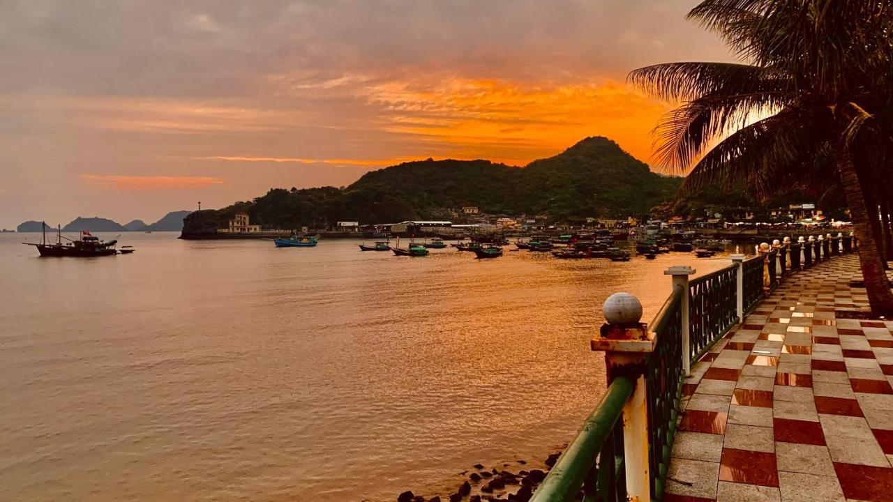 Aroma Cat Ba Sea View Hotel Chan Chau Екстер'єр фото