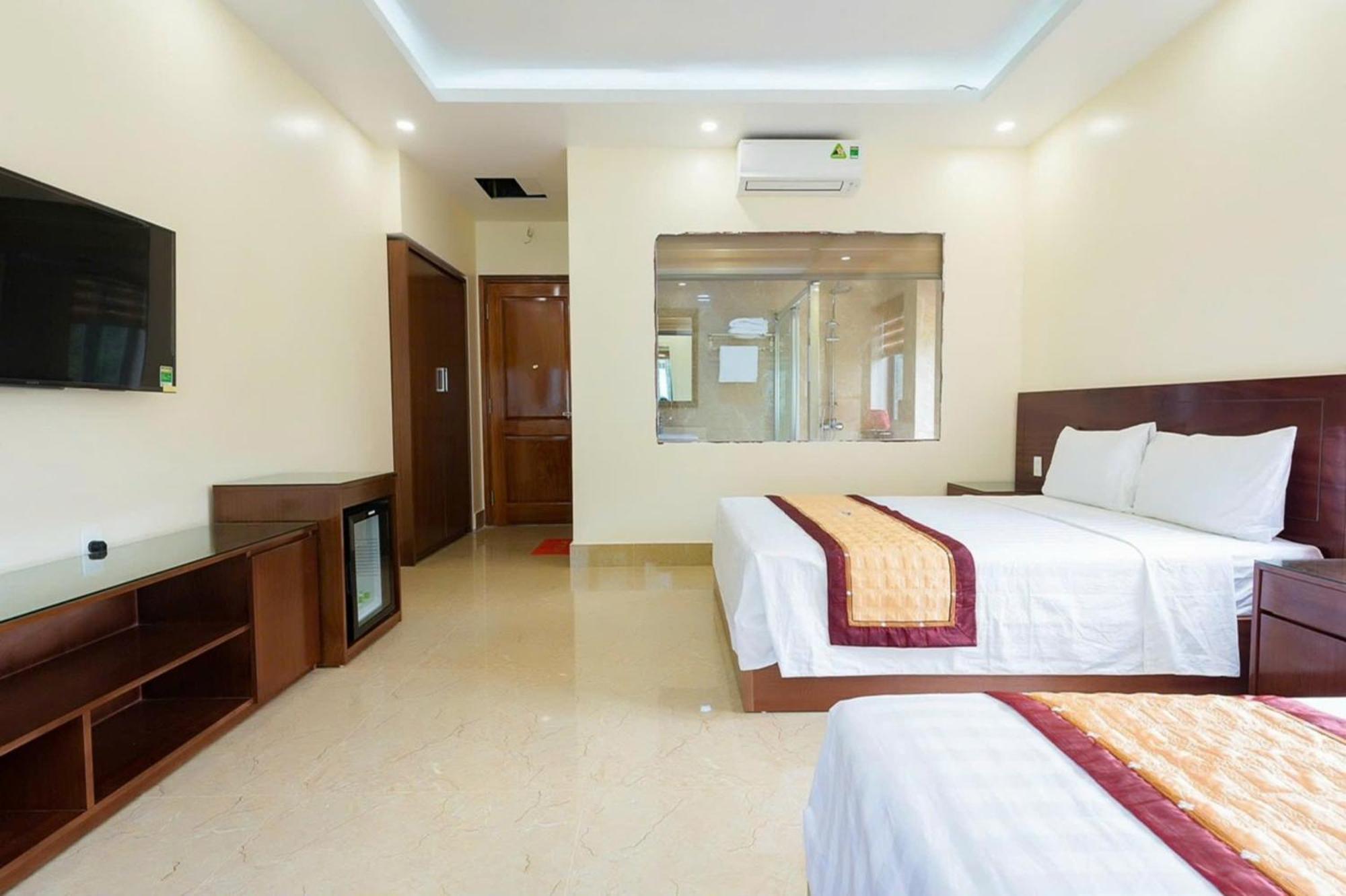 Aroma Cat Ba Sea View Hotel Chan Chau Екстер'єр фото